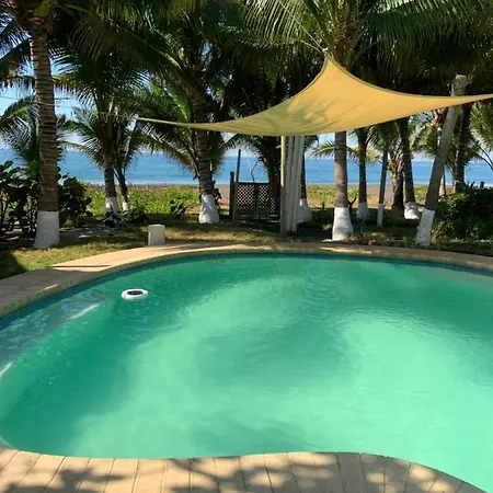 Cabo Tortuga Bungalows Monterrico Extérieur photo
