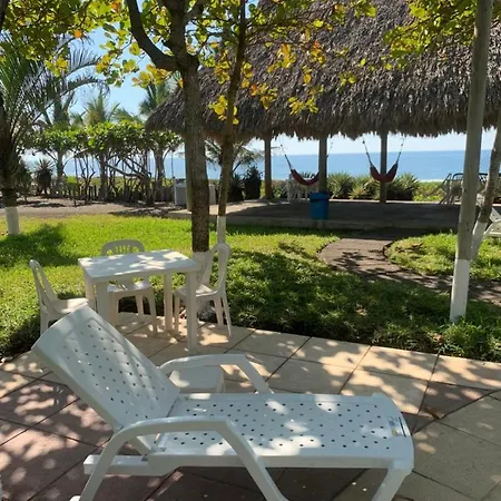 Cabo Tortuga Bungalows Monterrico Extérieur photo